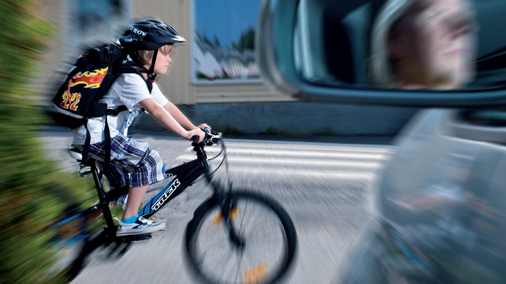 Lenkje til artikkel: Tenk på trafikktryggleiken: klipp hekkar og buskar